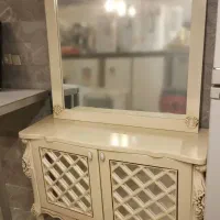 کنسول آرایش با آینه