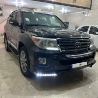 لندکروز 2011 در حد