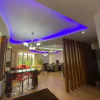 به یک پرستار خانوم  مجرد برای سالمند خانوم تنها