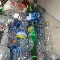 بطری اب معدنی تمیز