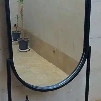 آینه قدی،قفسه ومجسمه
