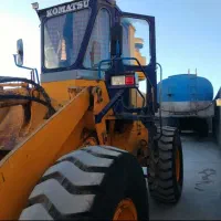 لودرکوماتسو۳۰۰