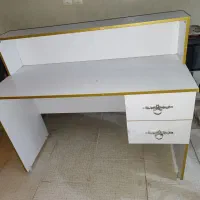 صندلی اصلاح و میز منشی|آرایشگاه و سالنهای زیبایی|کاشان, شهرک امیرالمومنین|دیوار