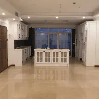 ۱۲۵ متر فول ، شریعتی / معلم