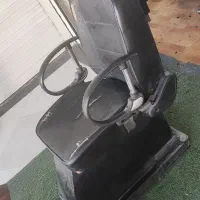 صندلی مشکی جهت اصلاح