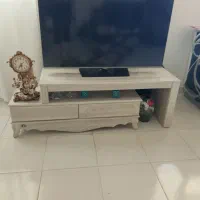 زیر تلویزیون دو تیکه