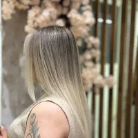 مدل برای آلبوم کاری