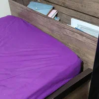 تخت خواب یک نفره (عرض 90)|تخت و سرویس خواب|شاهینشهر, عطار|دیوار