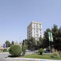 اجاره ۲۵۰ متری لوکس در میدان معلم