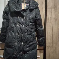 یک جفت کفش و کاپشن|لباس|بانه, |دیوار