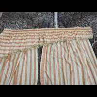 پرده به همراه والان