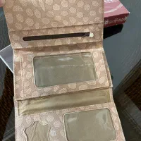 کیف پول|کیف، کفش، کمربند|رشت, دروازه لاکان|دیوار