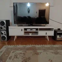 میزتلوزیون سفید