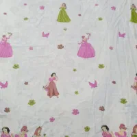 تعدادی پرده|پرده، رانر، رومیزی|اقبالیه, |دیوار