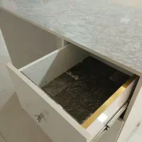 تابلو و میز