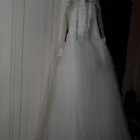 یک عدد لباس تور عروس در حد نو