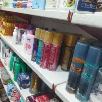 فروشنده آرایشی بهداشتی