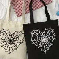 کیف|کیف، کفش، کمربند|فریدون‌کنار, |دیوار