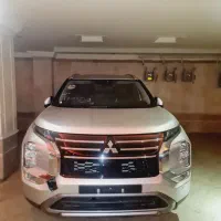 میتسوبیشی اوتلندر ۲۵۰۰ سی سی ژاپنی