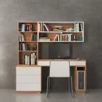 میز تحریر و کامپیوتر