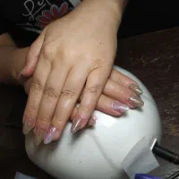 ناخن کار|خدمات آرایشگری و زیبایی|ملایر, |دیوار