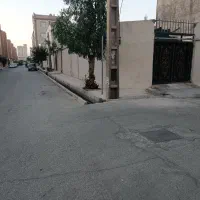خانه-ویلایی-و-یک-دهنه-مغازه