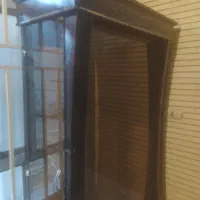 ویترین چوبی در حد نو