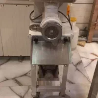 چرخ گوشت تسمه دار کم‌کار کرد
