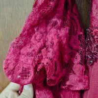 پیراهن مجلسی|لباس|ری, شهادت|دیوار