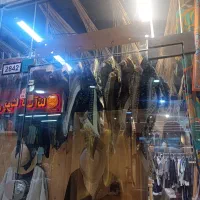 فروشنده پوشاک