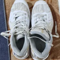 کفش والیبال در حدنو سایز ۴۰