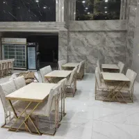 میز صندلی رستورانی در حد نو ۱ماه کار با کاور صندلی