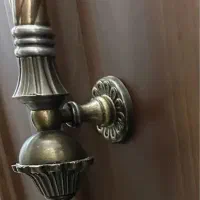 مغازه-تجاری-حاشیه-ادیب