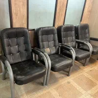 صندلی سالنی|آرایشگاه و سالن‌های زیبایی|فردوسیه, |دیوار