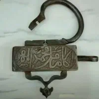 مجموعه نفیس از اجناس قدمت دار|کلکسیون اشیاء عتیقه|زنجان, |دیوار