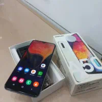 سامسونگ A50  در حد اک حافظه ۱۲۸ رام ۶