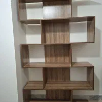 قفسه و کتابخانه