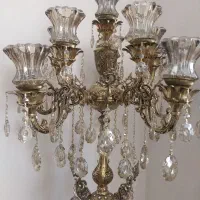 کنار سالنی بزرگ