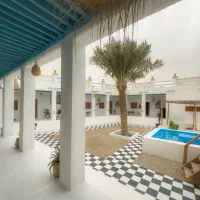 نیرو خدماتی اقامتگاه