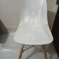 صندلی سفید فایبرگلاس سفید و نو