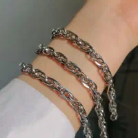 گردنبند گوشواره  و ساعت مچی|بدلیجات|بیرجند, |دیوار