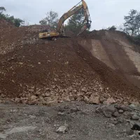 جذب راننده بیل مکانیکی