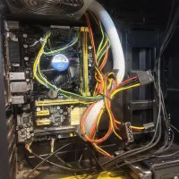 کیس کامپیوتر h81 با رم هشت 1600 ویندوز ده64|رایانه رومیزی|اصفهان, شهرک کاوه|دیوار