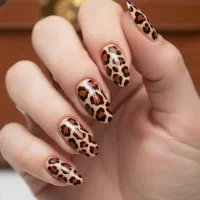 تخفیف ویژه پاییزی.ناخن ..