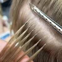 رنگ مو .ناخن کوتاهی خدمات سالن زیبایی