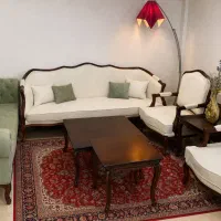 مبل فرانسوی ۸ نفره همراه با جلومبلی و عسلی