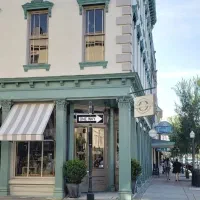 مغازه-بر-گذر-اصلی-دید-بینظیر-فلکه-اطلسی