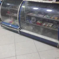 دوعدد ویترین و یک عدد استند بادام و...|فروشگاه و مغازه|صباشهر, |دیوار