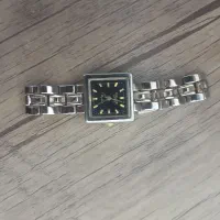 ساعت omAx