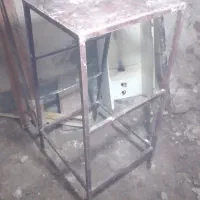 ۴پایه آهنی سالم جنس سنگین محکم مرتب